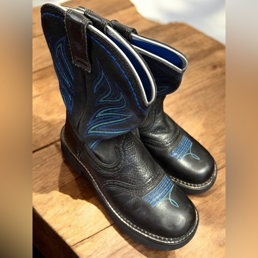 Ariat Fatbaby Black Embroidered Leather Cowboy Boots Women’s Sz 7.5 B Moto